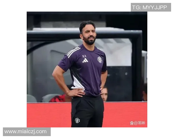 曼联主帅透露转会计划，欲引进新前锋加强锋线